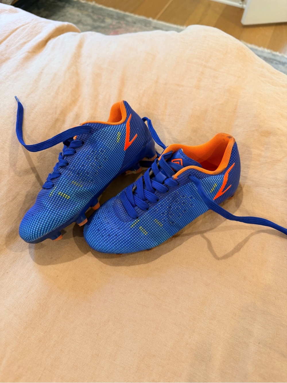 Dream Pairs Blue and Orange Kids Soccer Sneakers